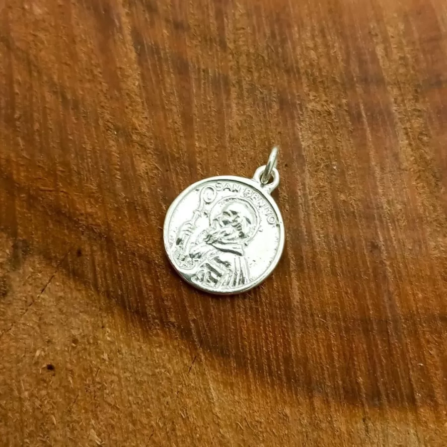 Dijes Medalla San Benito 12mm