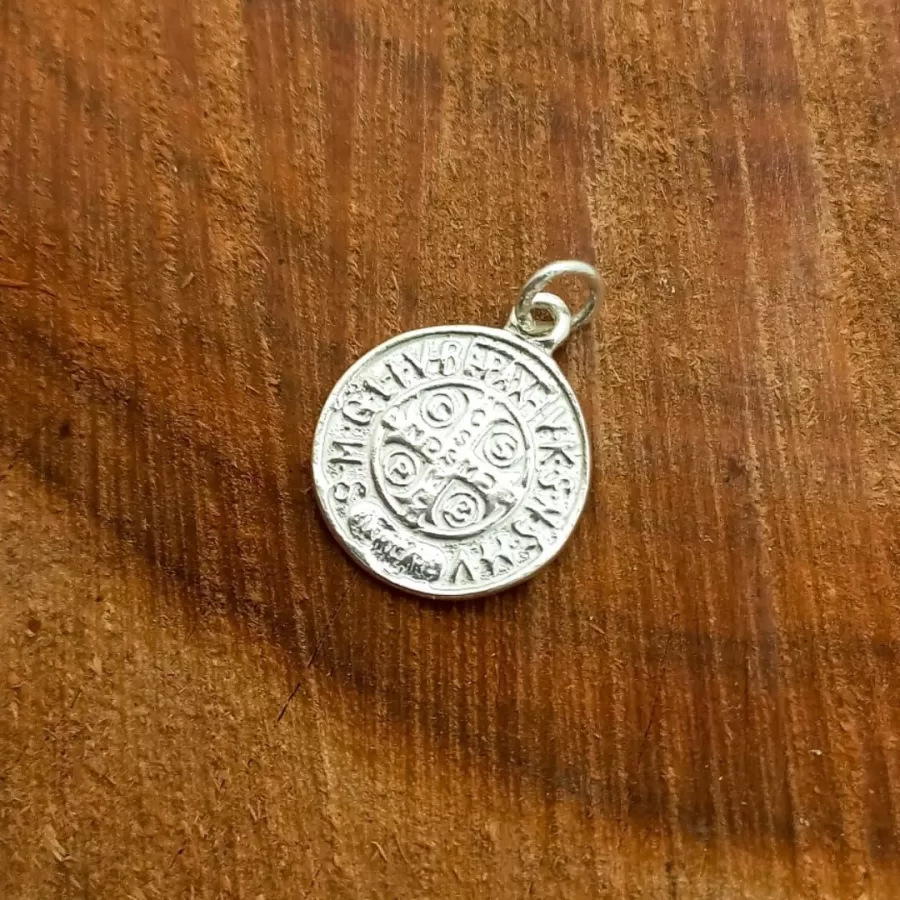 Dijes Medalla San Benito 12mm