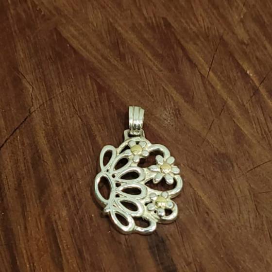 Dije de Flores Calado 30mm (única pieza)