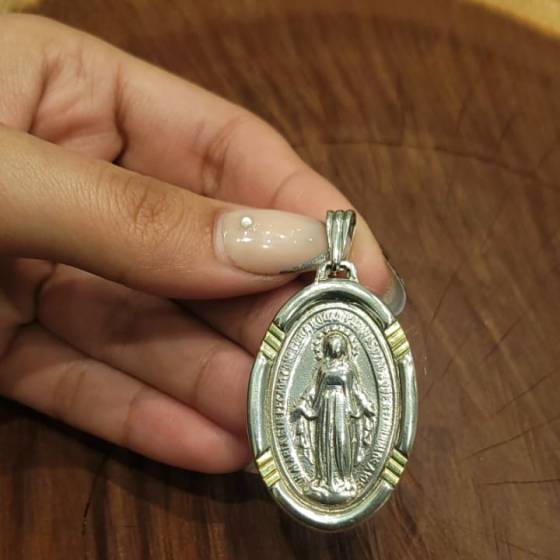 Dijes Medalla Virgen Milagrosa c/Oro