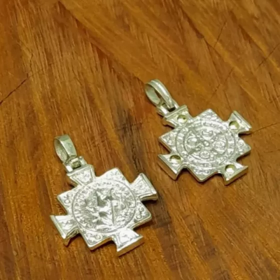 Dije Cruz de San Benito 37mm PyO