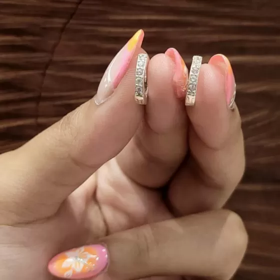 Aros Argollas Huggies con Piedras