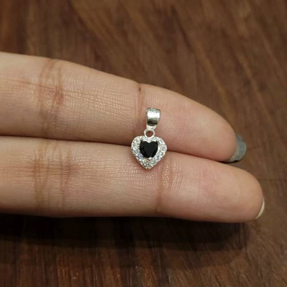 Dijes Importado Corazón Kik Negro